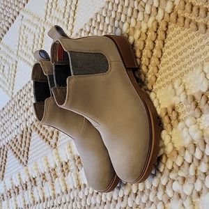 Sorel Emelie Chelsea Boot
